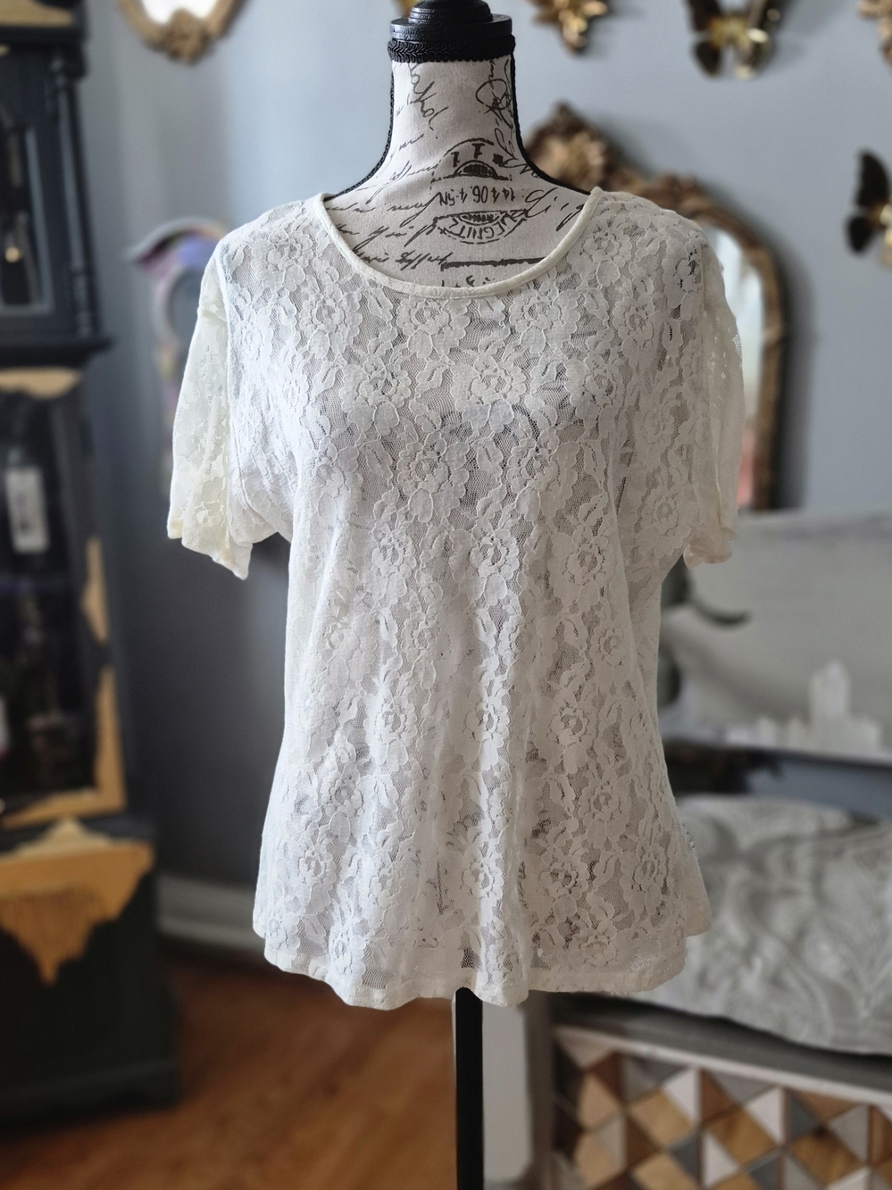 Dry Goods Tight Fit White Lace Short Sleeve Blouse XL